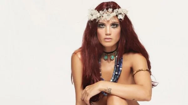 Παρασυρθήκαμε στη χίπικη ζωή και την ανυπακοή του «Hair The Musical»  